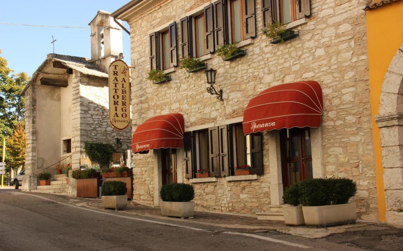 Albergo Speranza Spiazzi Di Monte Baldo Spiazzi Di Caprino Exterior photo
